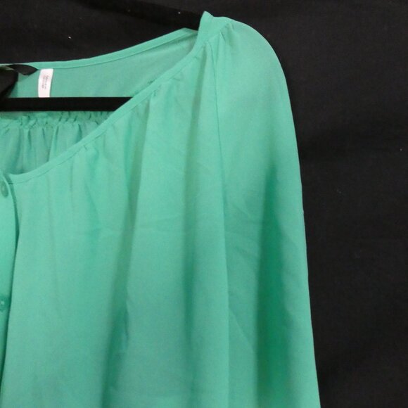 H&M | size 8 | Green Sheer Long Sleeve Button-Up Blouse | NWOT - Picture 5 of 16